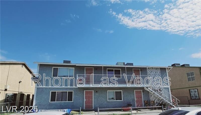 Section 8 Accepted! Spacious & Upgraded 3BR/2BA Apartment – property image