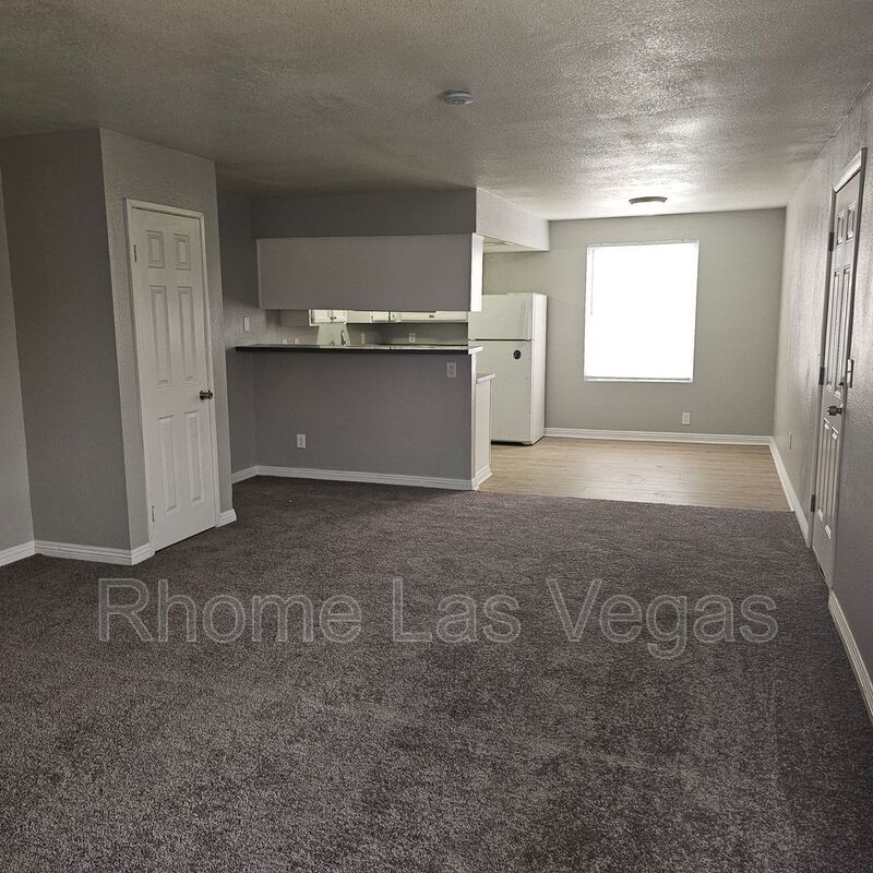 Section 8 Accepted! Spacious & Upgraded 3BR/2BA Apartment – property image
