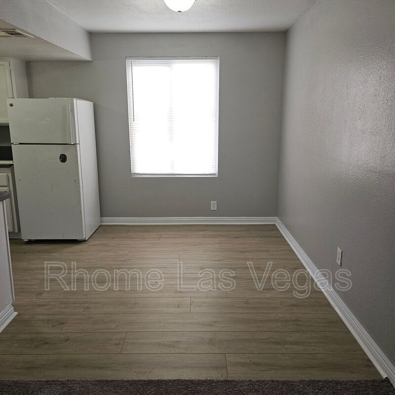 Section 8 Accepted! Spacious & Upgraded 3BR/2BA Apartment – property image