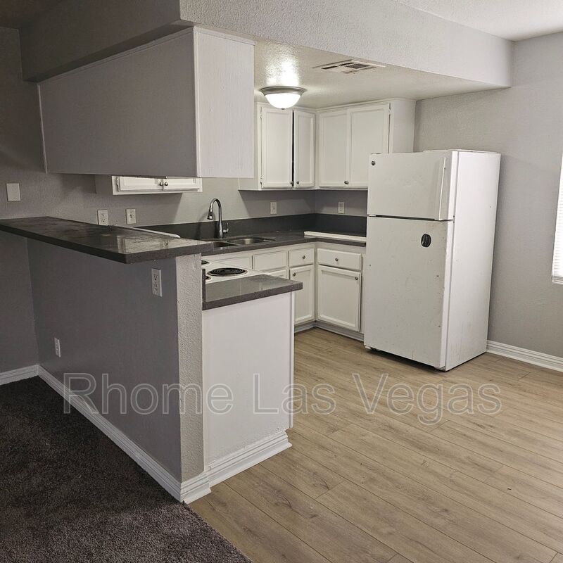 Section 8 Accepted! Spacious & Upgraded 3BR/2BA Apartment – property image