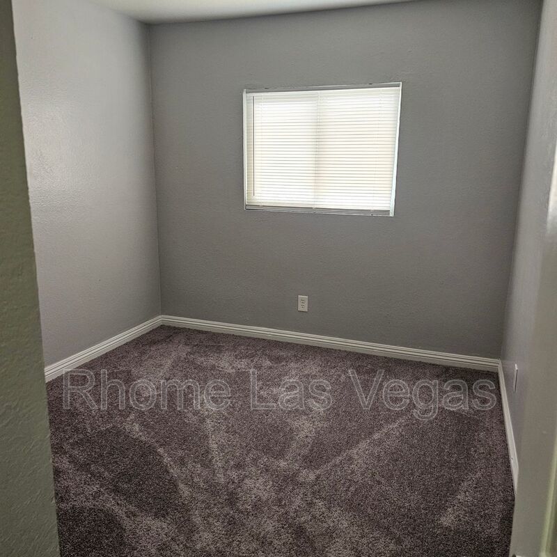 Section 8 Accepted! Spacious & Upgraded 3BR/2BA Apartment – property image