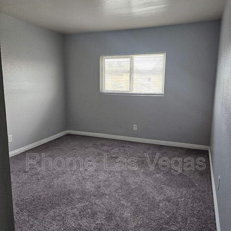 Section 8 Accepted! Spacious & Upgraded 3BR/2BA Apartment – property image