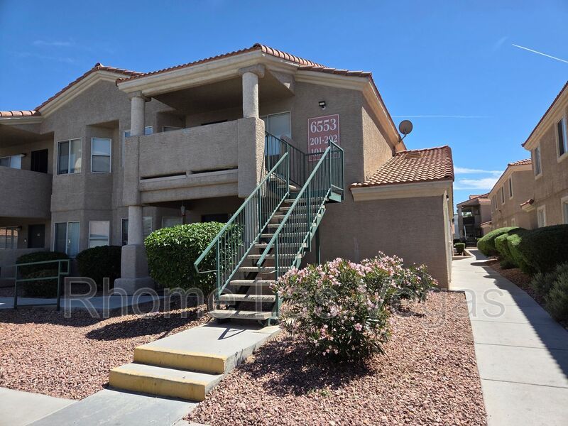 Spacious 2nd-Level 2-Bed, 2-Bath Condo – MOVE IN SPEACIAL!!! property image