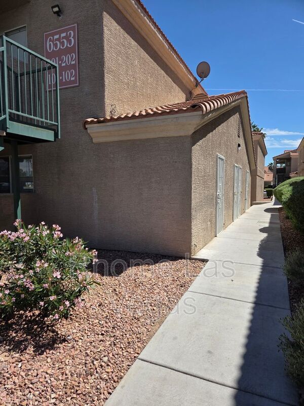 Spacious 2nd-Level 2-Bed, 2-Bath Condo – MOVE IN SPEACIAL!!! property image