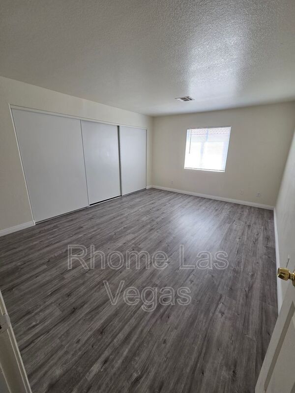 Spacious 2nd-Level 2-Bed, 2-Bath Condo – MOVE IN SPEACIAL!!! property image