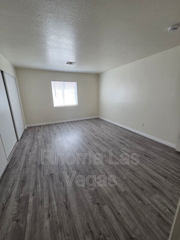 Spacious 2nd-Level 2-Bed, 2-Bath Condo – MOVE IN SPEACIAL!!! property image