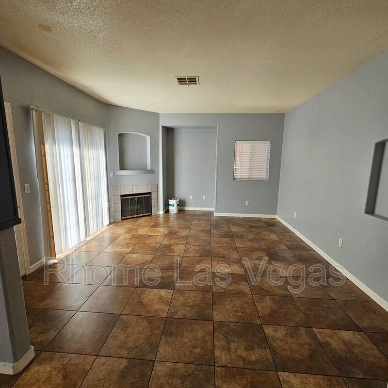 WOW! 3 bed 2 bath gated condo near Nellis AFB.. REMODELED! property image