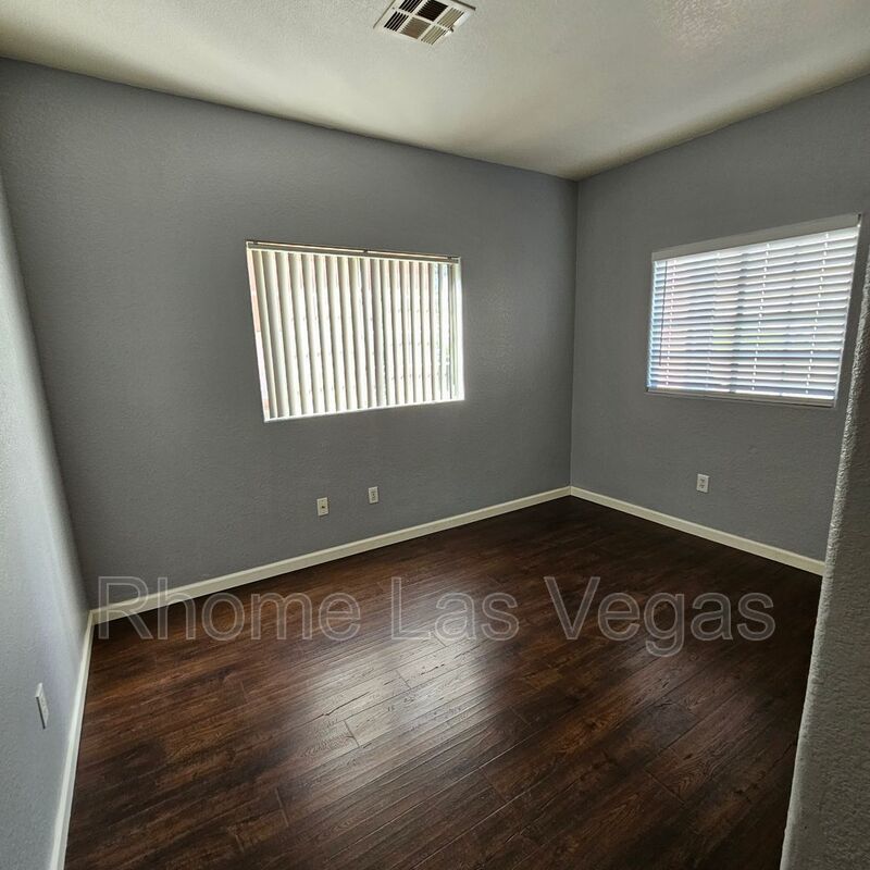 WOW! 3 bed 2 bath gated condo near Nellis AFB.. REMODELED! property image