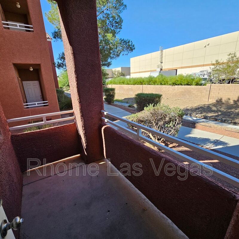 WOW! 3 bed 2 bath gated condo near Nellis AFB.. REMODELED! property image