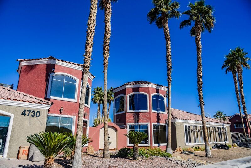 Like-New 2BR/2BA Condo in Gated Manzanita Community – Vaulted Ceilings & Fireplace! property image