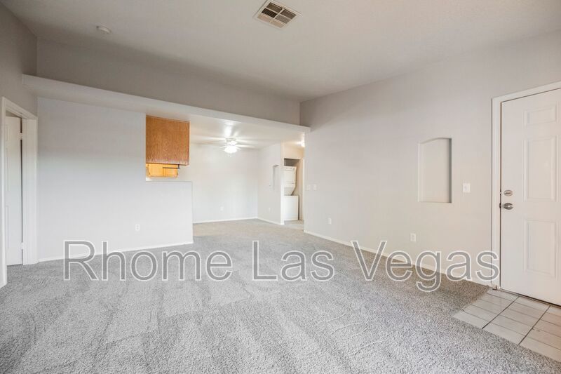 Like-New 2BR/2BA Condo in Gated Manzanita Community – Vaulted Ceilings & Fireplace! property image