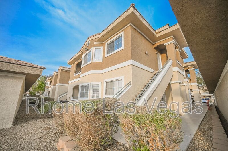 Move-In Ready 2BR/2BA Condo – Gated Pool Community, All-Inclusive Rent, Flexible Lease Terms! property image