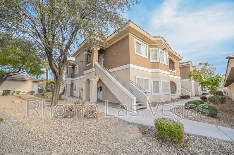 Move-In Ready 2BR/2BA Condo – Gated Pool Community, All-Inclusive Rent, Flexible Lease Terms! property image