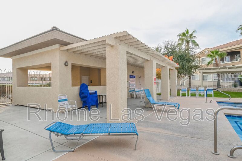 Move-In Ready 2BR/2BA Condo – Gated Pool Community, All-Inclusive Rent, Flexible Lease Terms! property image