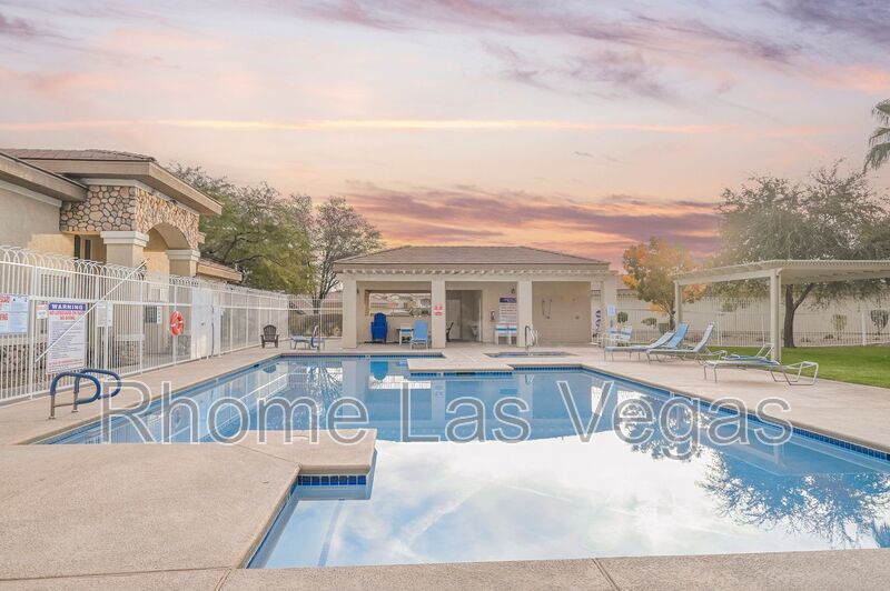 Move-In Ready 2BR/2BA Condo – Gated Pool Community, All-Inclusive Rent, Flexible Lease Terms! property image