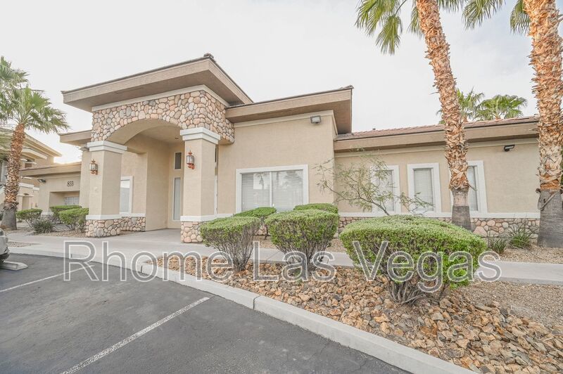 Move-In Ready 2BR/2BA Condo – Gated Pool Community, All-Inclusive Rent, Flexible Lease Terms! property image
