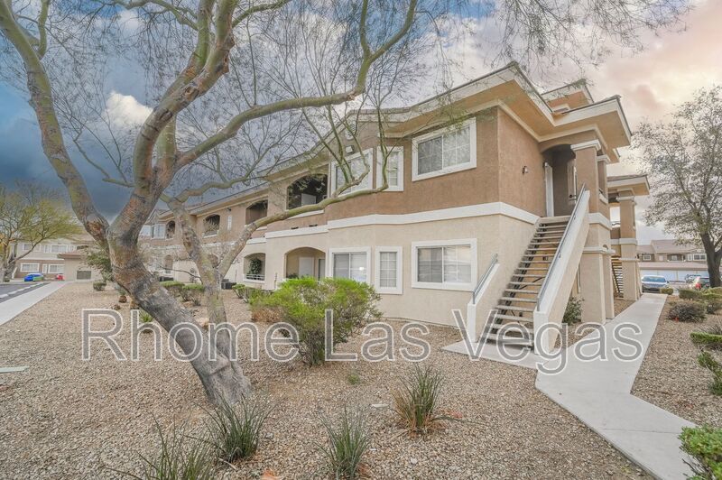 Move-In Ready 2BR/2BA Condo – Gated Pool Community, All-Inclusive Rent, Flexible Lease Terms! property image