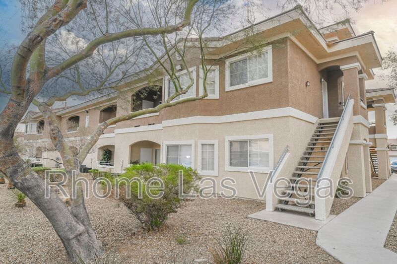 Move-In Ready 2BR/2BA Condo – Gated Pool Community, All-Inclusive Rent, Flexible Lease Terms! property image