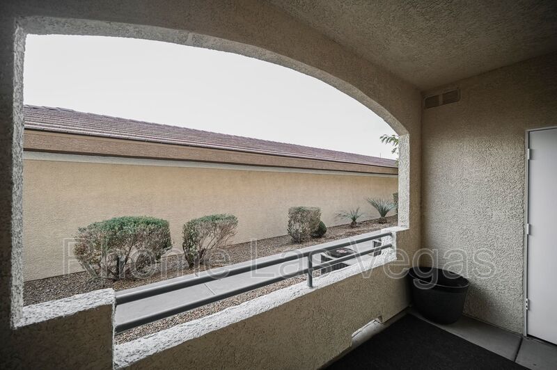 Move-In Ready 2BR/2BA Condo – Gated Pool Community, All-Inclusive Rent, Flexible Lease Terms! property image