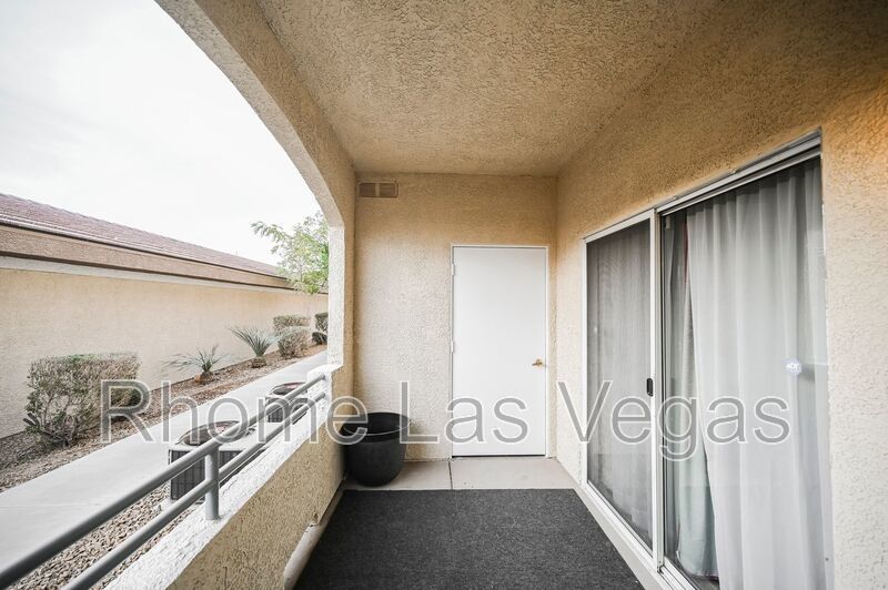 Move-In Ready 2BR/2BA Condo – Gated Pool Community, All-Inclusive Rent, Flexible Lease Terms! property image