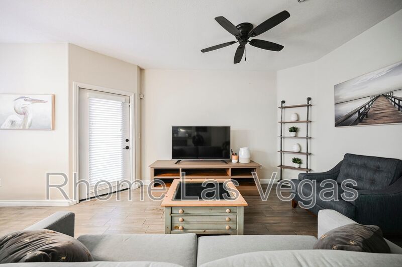 Move-In Ready 2BR/2BA Condo – Gated Pool Community, All-Inclusive Rent, Flexible Lease Terms! property image