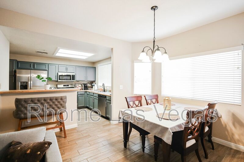 Move-In Ready 2BR/2BA Condo – Gated Pool Community, All-Inclusive Rent, Flexible Lease Terms! property image