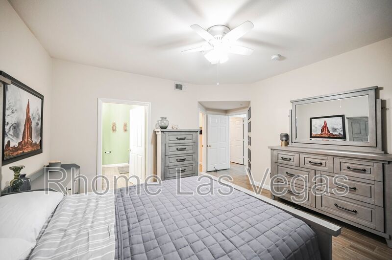 Move-In Ready 2BR/2BA Condo – Gated Pool Community, All-Inclusive Rent, Flexible Lease Terms! property image