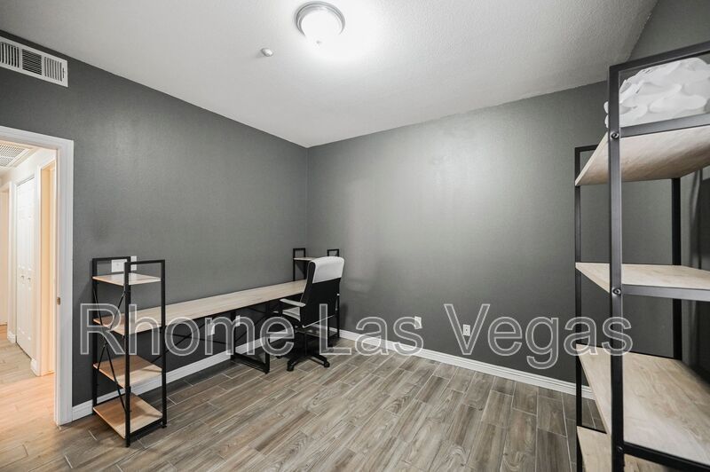 Move-In Ready 2BR/2BA Condo – Gated Pool Community, All-Inclusive Rent, Flexible Lease Terms! property image