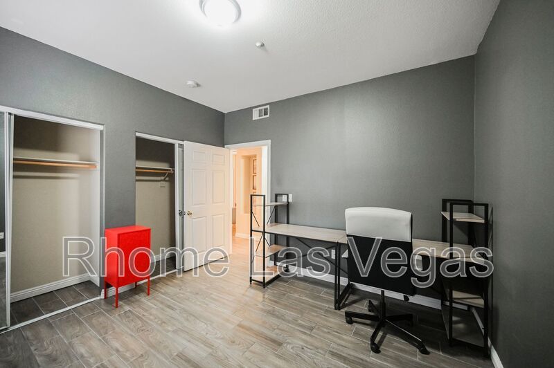 Move-In Ready 2BR/2BA Condo – Gated Pool Community, All-Inclusive Rent, Flexible Lease Terms! property image