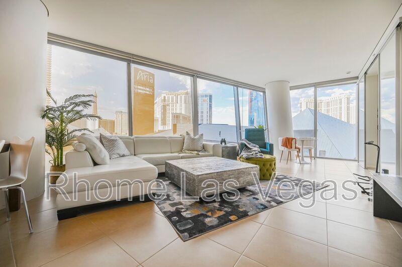 Luxury Corner Residence at Veer Towers – Fully Furnished, Turnkey, North Strip Views property image