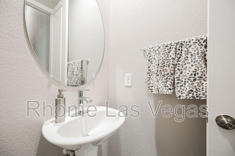 LAKE LAS VEGAS FULLY FURNISHED!! STUNNING 3 bedroom 2 1/2 Bath- A MUST SEE property image
