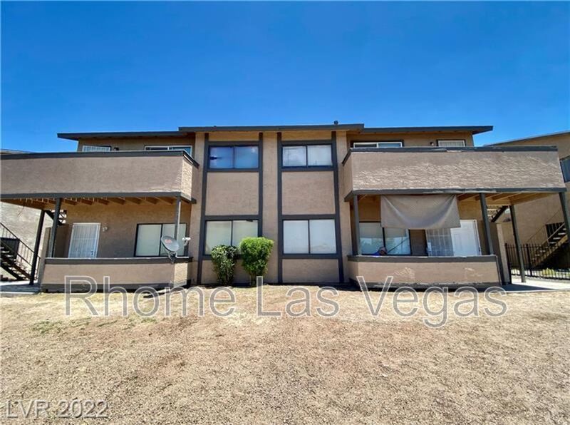 Bright & Airy 2BR/2BA with Strip & City Views – Brand New Flooring, Fresh Paint Throughout! property image