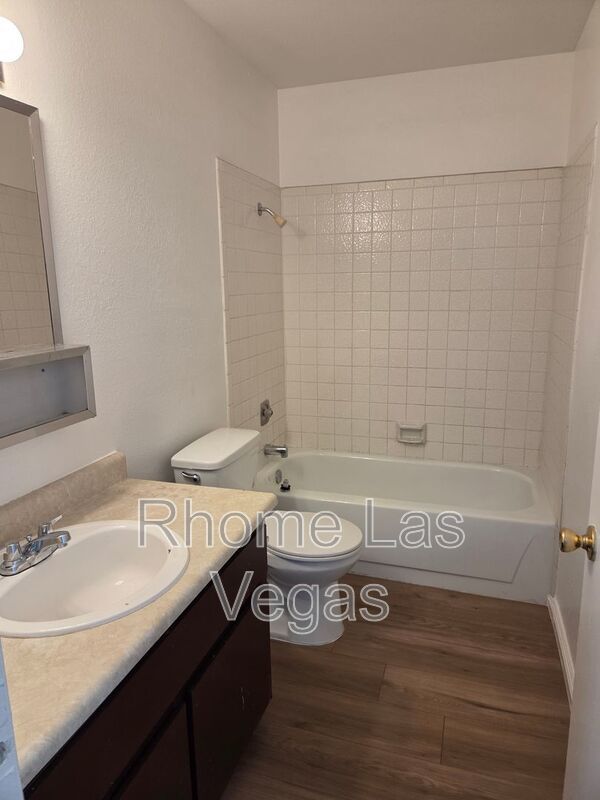 Bright & Airy 2BR/2BA with Strip & City Views – Brand New Flooring, Fresh Paint Throughout! property image