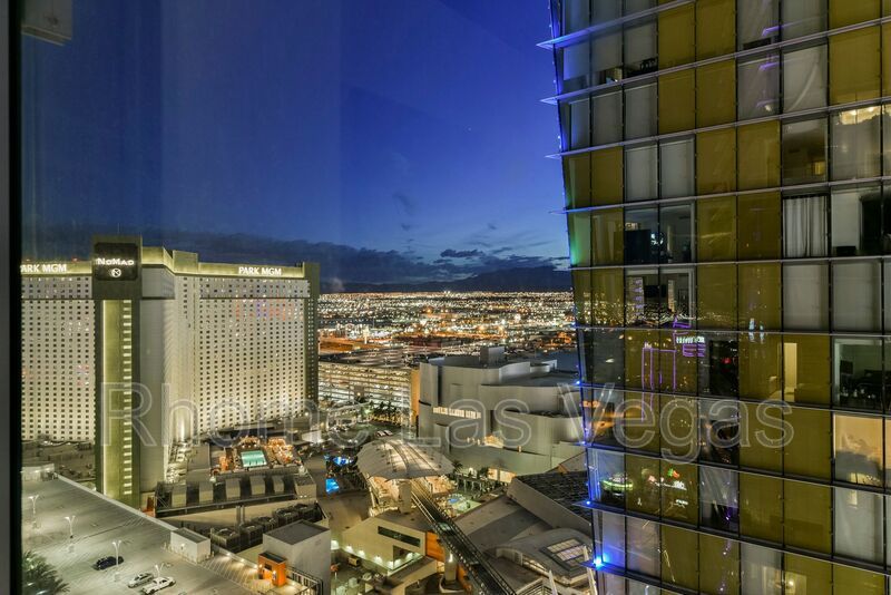 Stunning High-Rise Studio with Floor-to-Ceiling Views – World-Class Amenities in the Heart of Las Vegas property image
